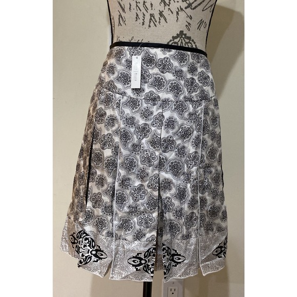 White House Black Market Skirt Silk Black White Size 12 - Picture 4 of 7